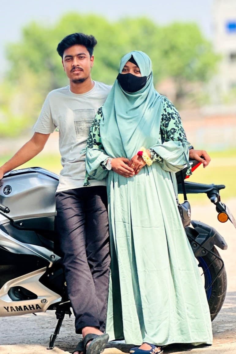 happy couple image